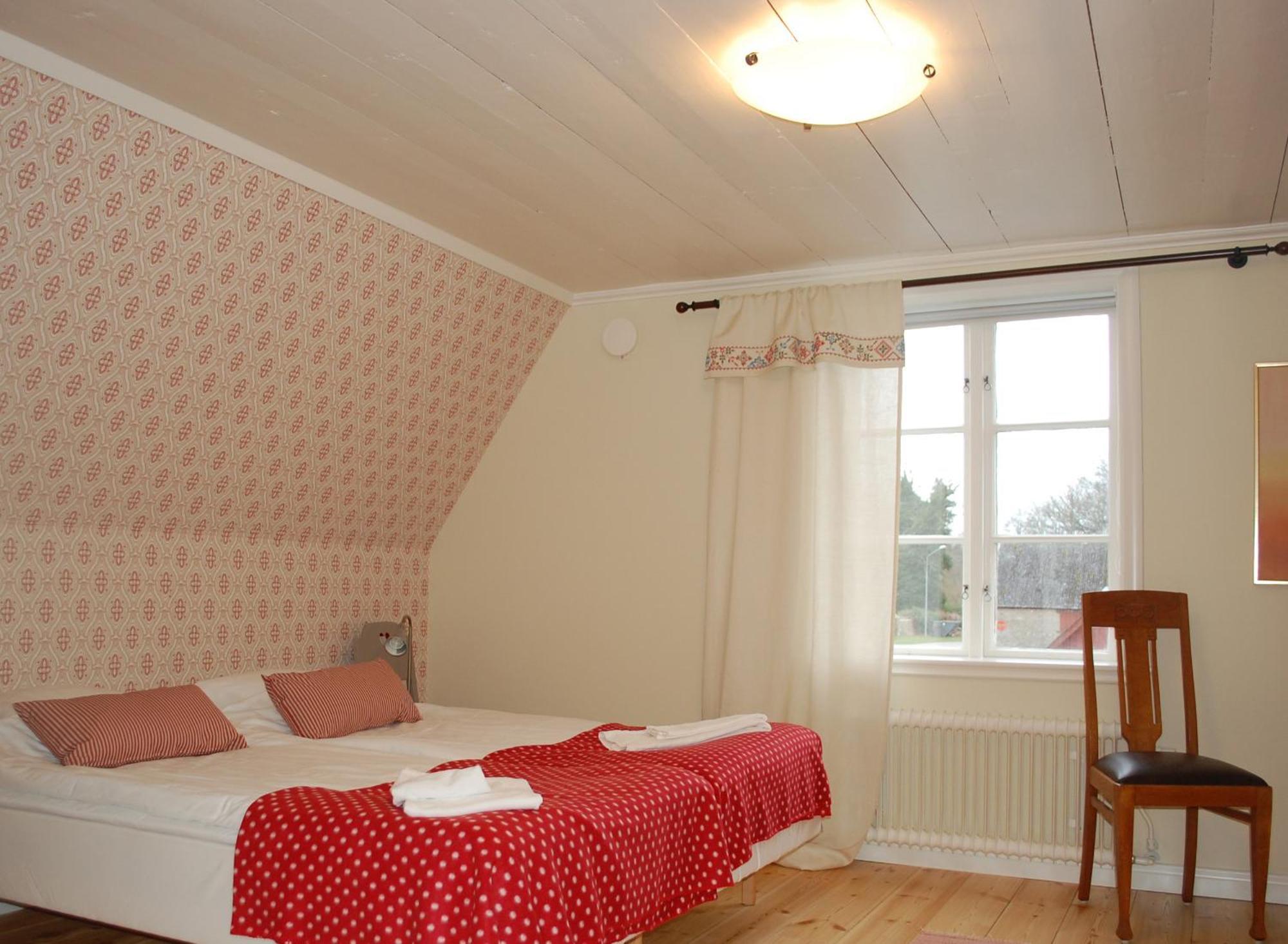 Allégården Kastlösa Hotell Exterior foto