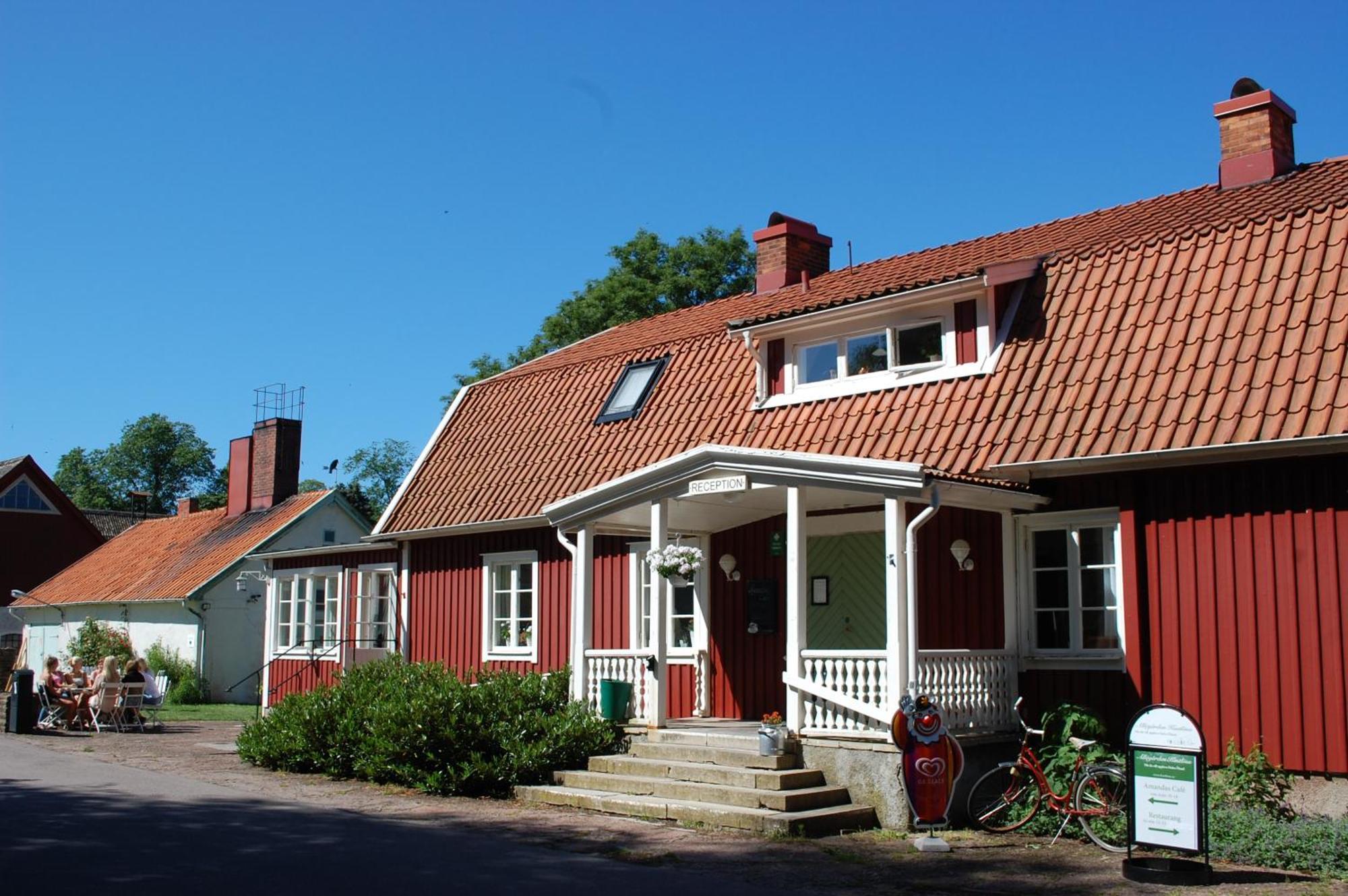 Allégården Kastlösa Hotell Exterior foto